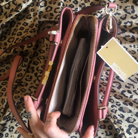 COPY - MICHAEL KORS FLORENCE MD SATCHEL ROSE NWT - Picture 5 of 6